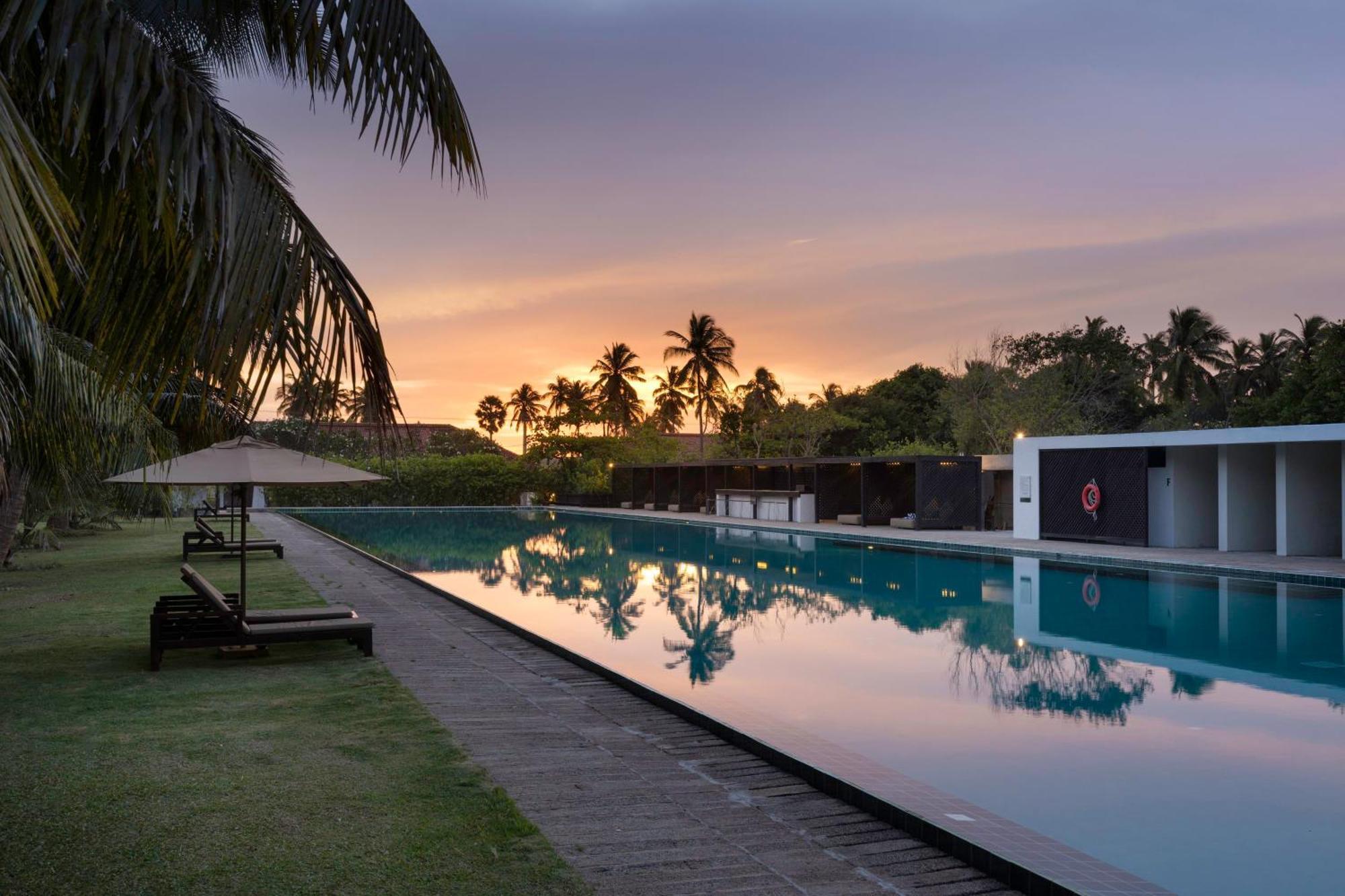 Jetwing Lagoon Wellness, A Luxury Reserve - Adults Only Негомбо Экстерьер фото